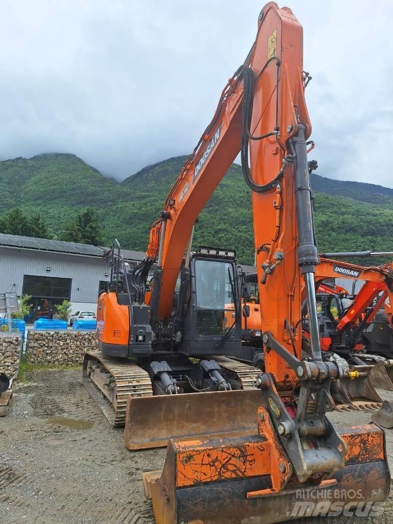 Doosan DX 140 LCR-7 حفارات زحافة