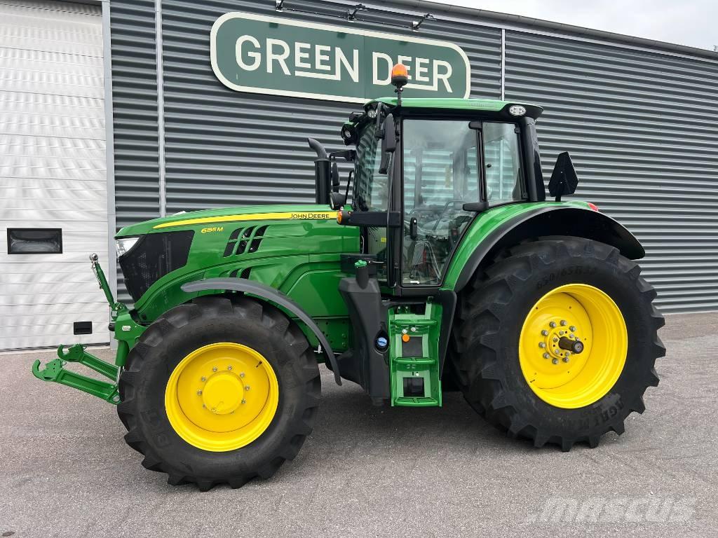 John Deere 6155 M الجرارات