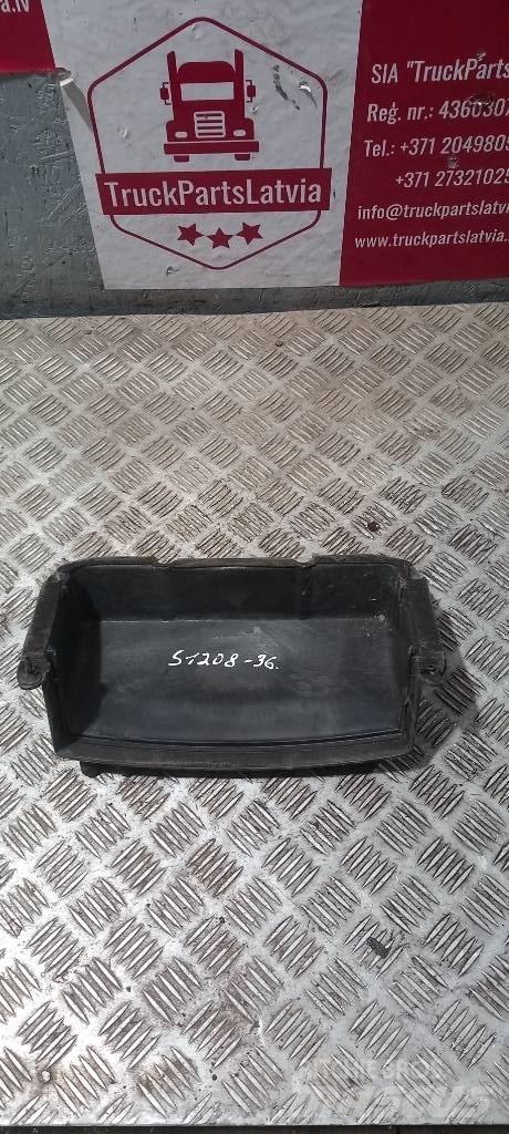 Scania 94 D.   1369964 كابينة والداخلية