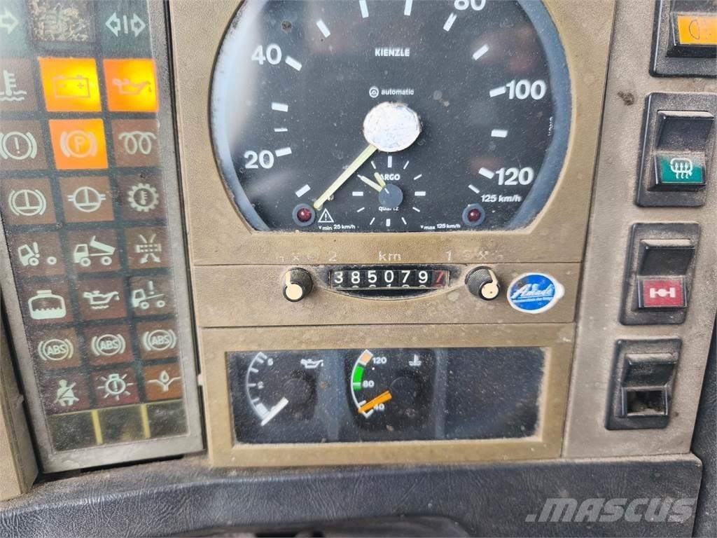 MAN 19.372 + KAISER شاحنات بمقصورة وهيكل