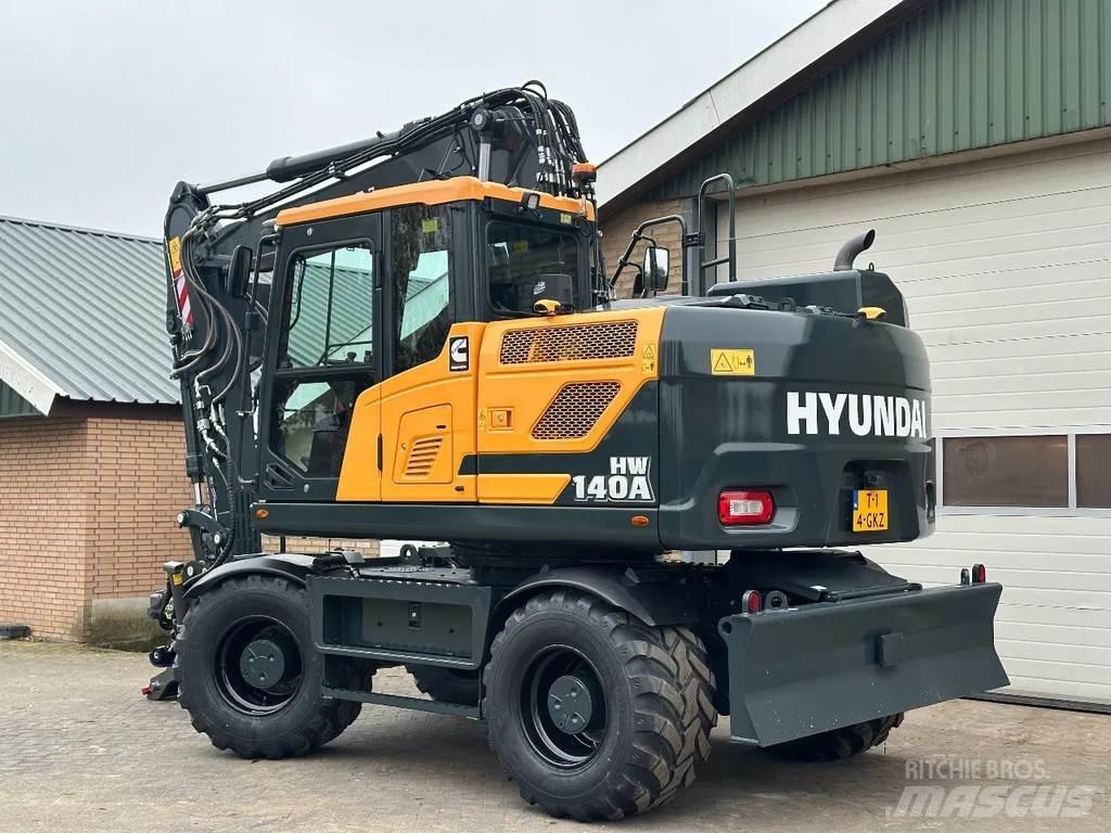 Hyundai HW140A حفارات بعجل