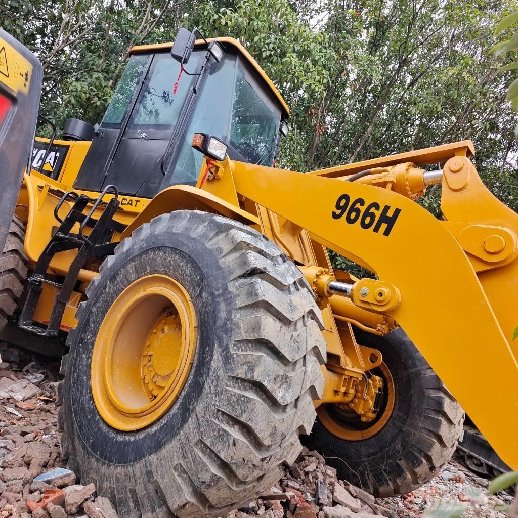 CAT 966 H St VZO لوادر بعجل