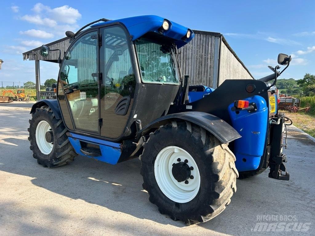 New Holland LM 5060 معدات مناولة لأغراض الزراعة
