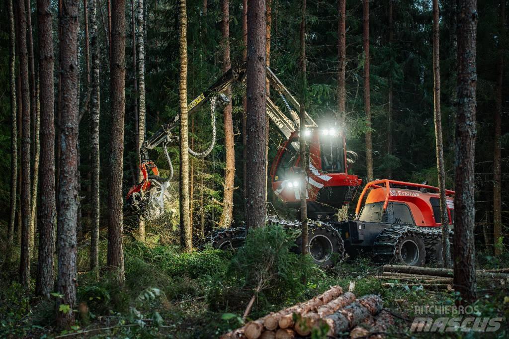 Komatsu 931XC حصادات