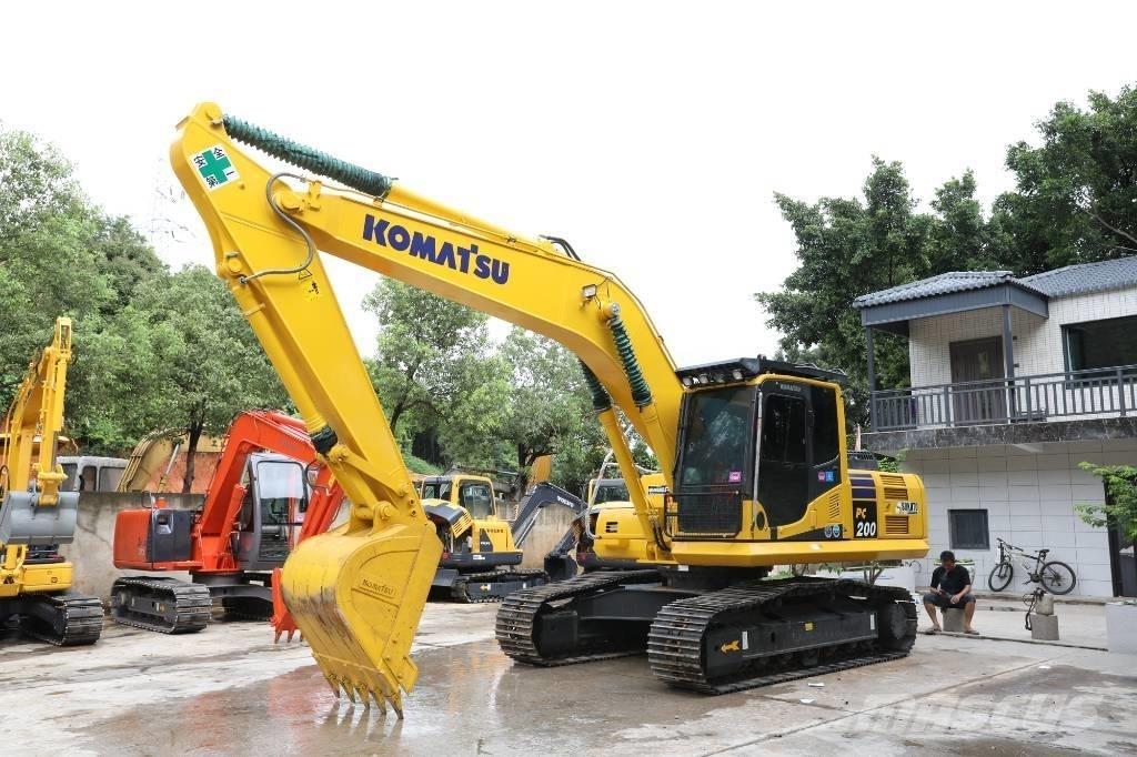 Komatsu PC 200-8 حفارات صغيرة أقل من 7 طن (حفارات صغيرة)