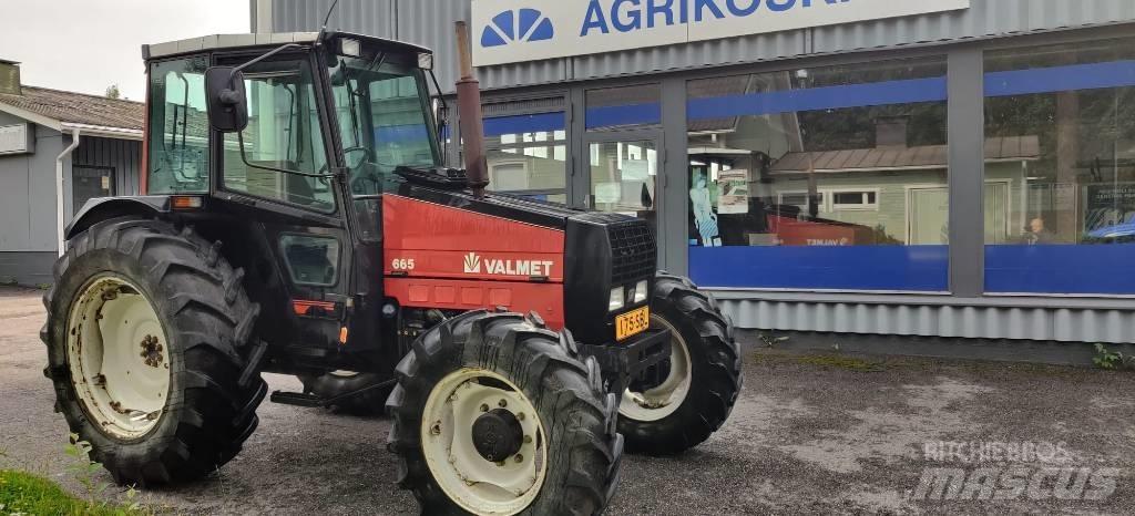 Valmet 665 الجرارات