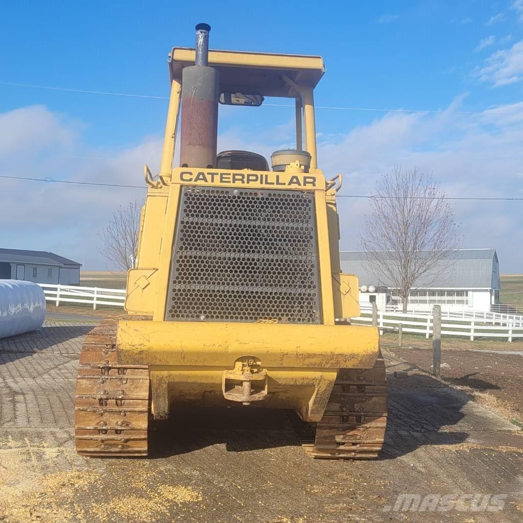 CAT 963 لوادر زحافة