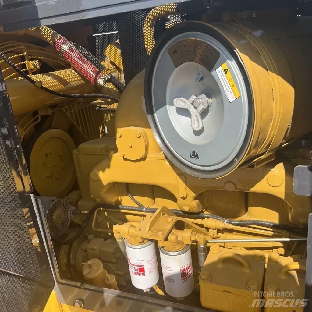 Shantui SD 22 بلدوزرات مجنزرة