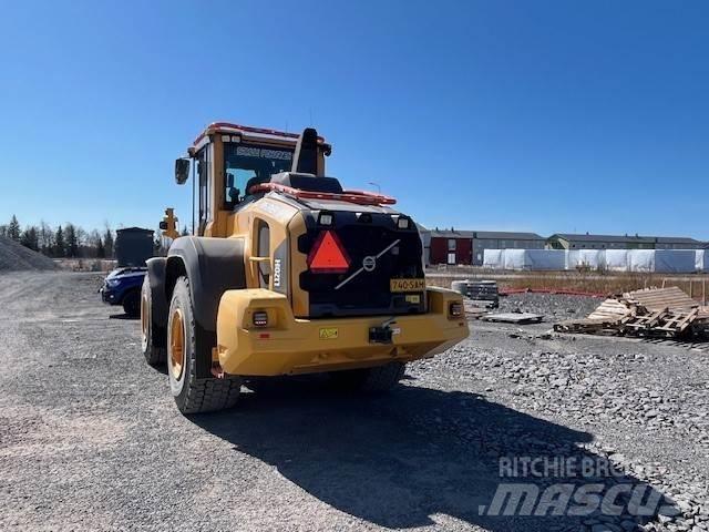Volvo L 120 H لوادر بعجل