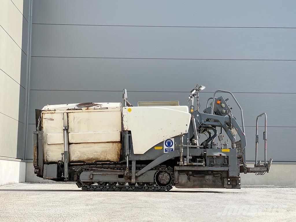 Vögele SUPER 800 معدات السفلتة