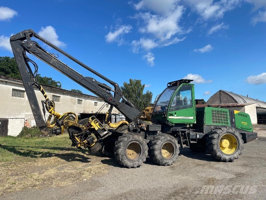  Johnne Deere 1270D حصادات
