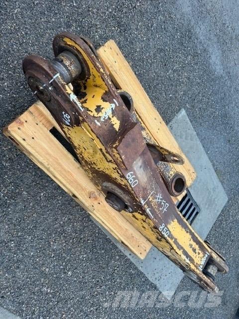 Komatsu BUCKET LINK دلاء