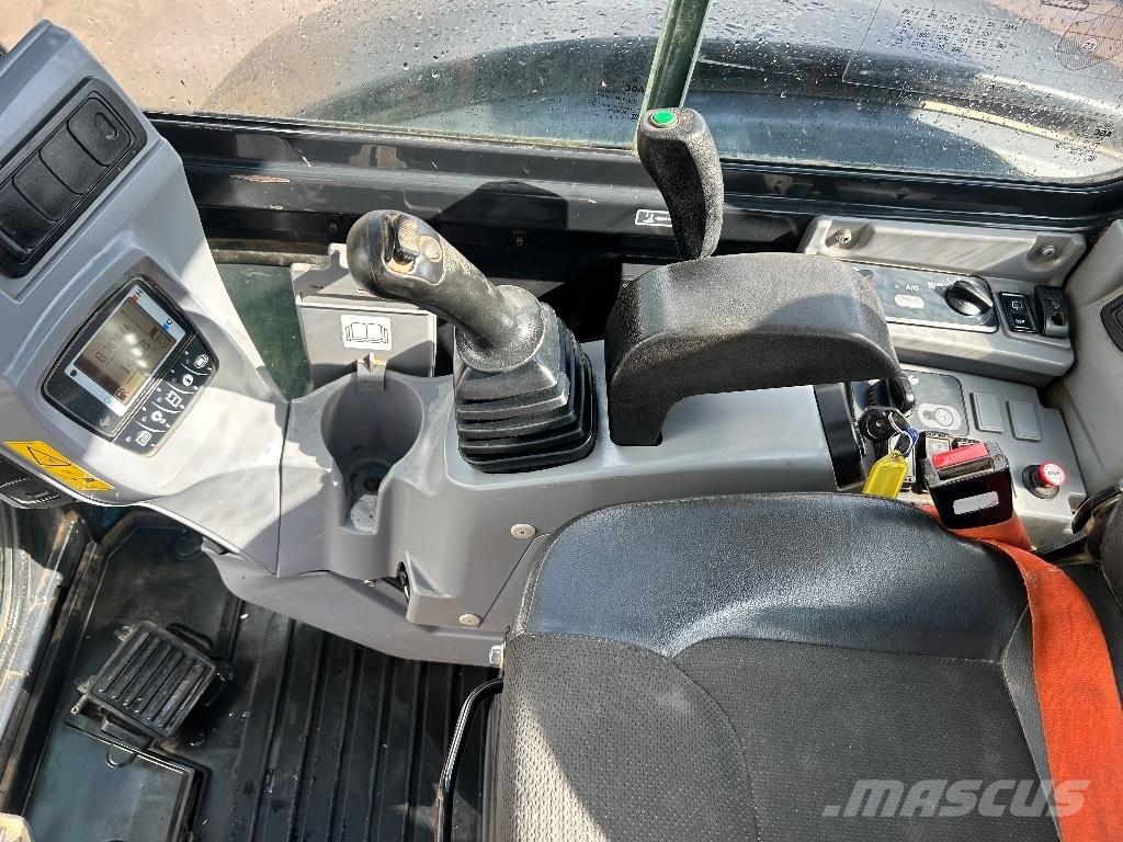 Kubota U 55-4 حفارات صغيرة أقل من 7 طن (حفارات صغيرة)