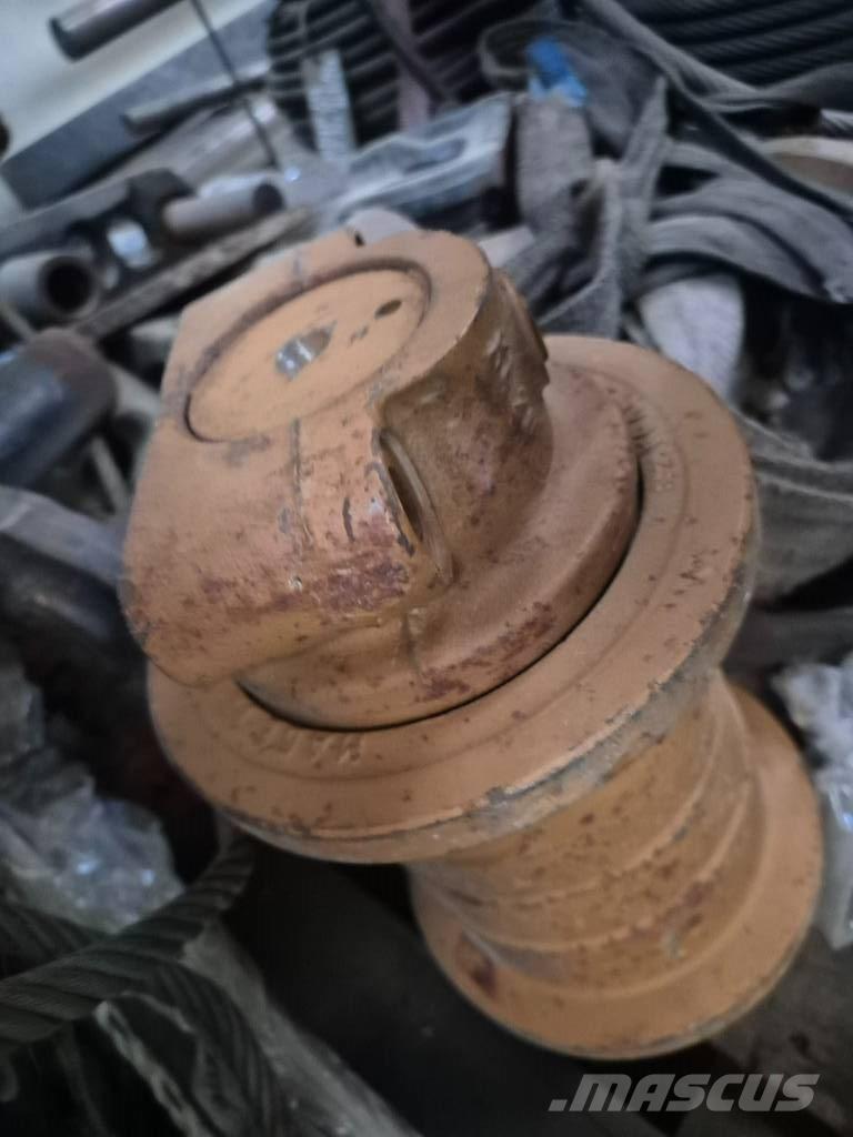 CAT D 6 المسارات والسلاسل والهيكل السفلي