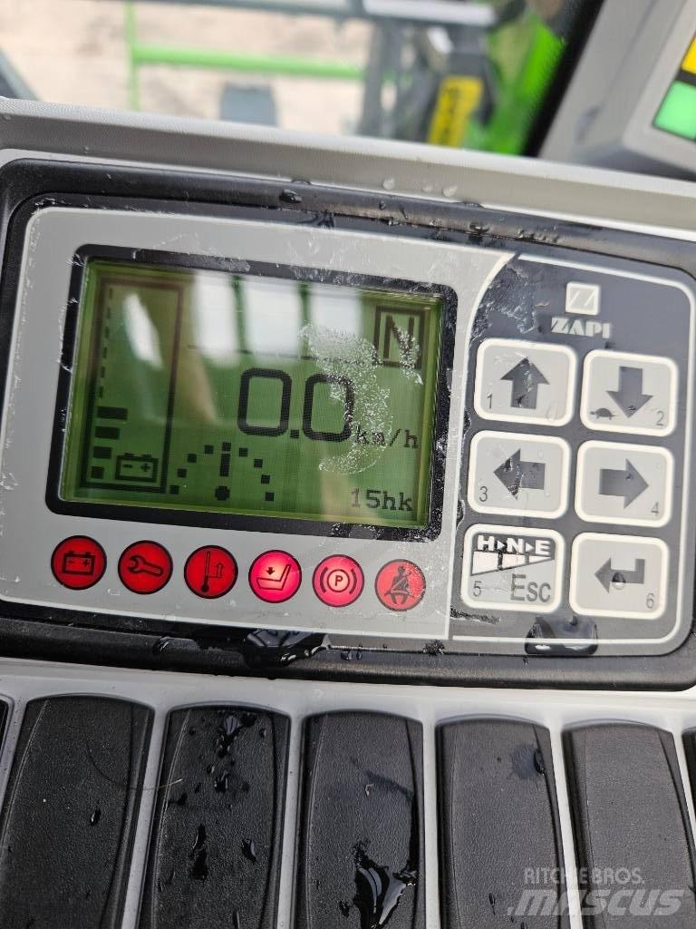 Merlo EW25.5-90 مناولات متداخلة