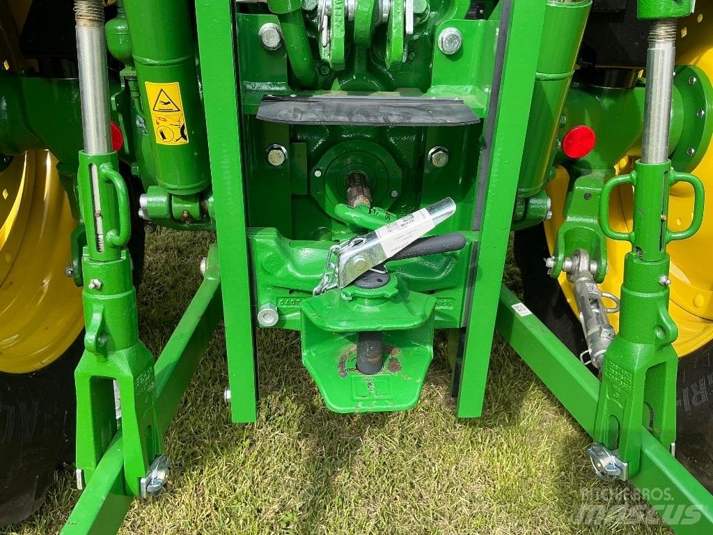 John Deere 5090 M الجرارات