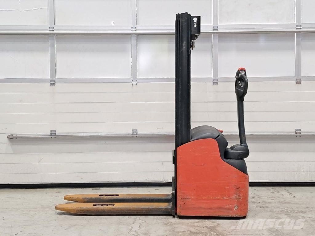 LOC A12TLL42 معدات التكديس الجوالة