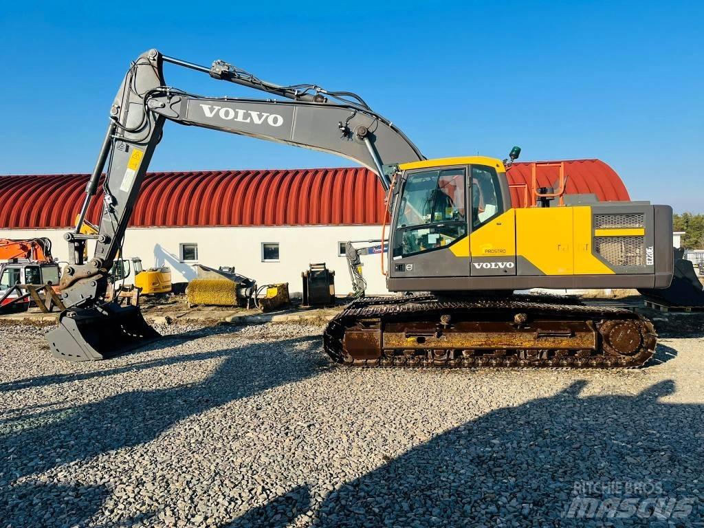 Volvo EC 220 EL حفارات زحافة