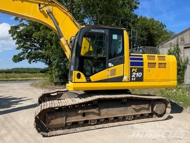 Komatsu PC 210 LC-10 حفارات زحافة