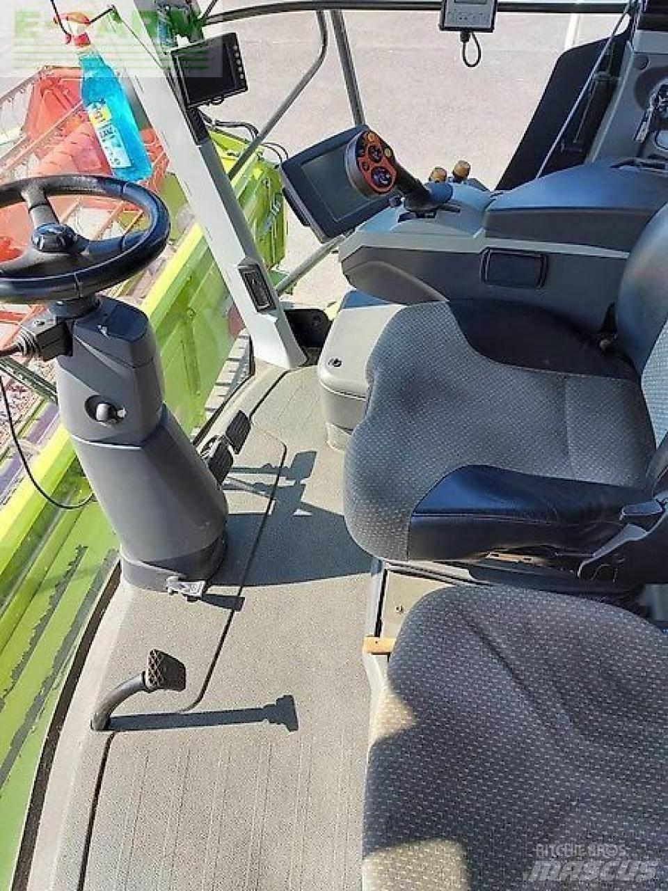 CLAAS lexion 750 حصادات