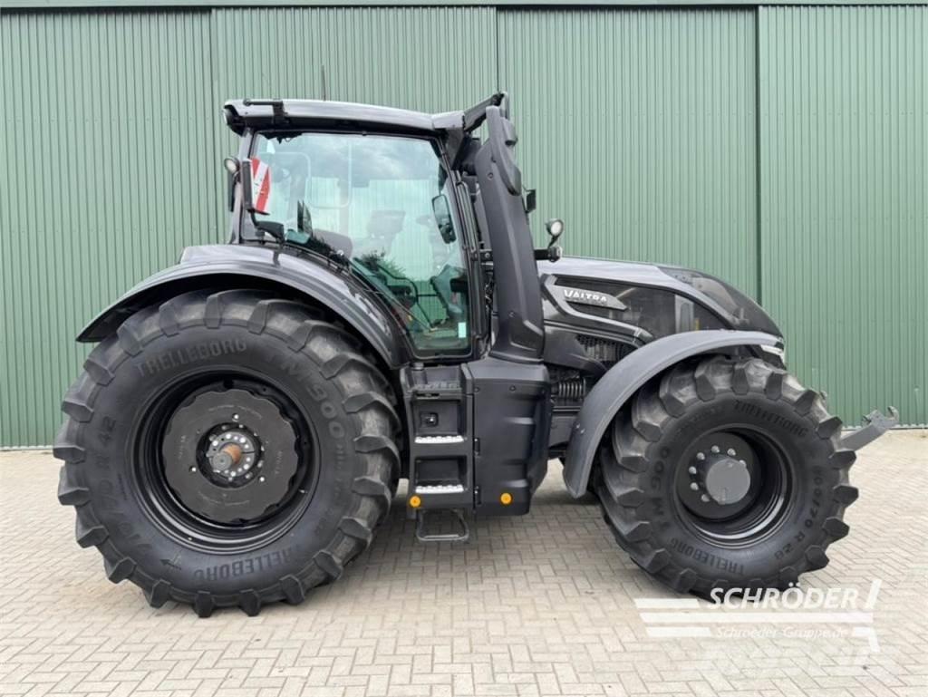 Valtra Q 305 الجرارات