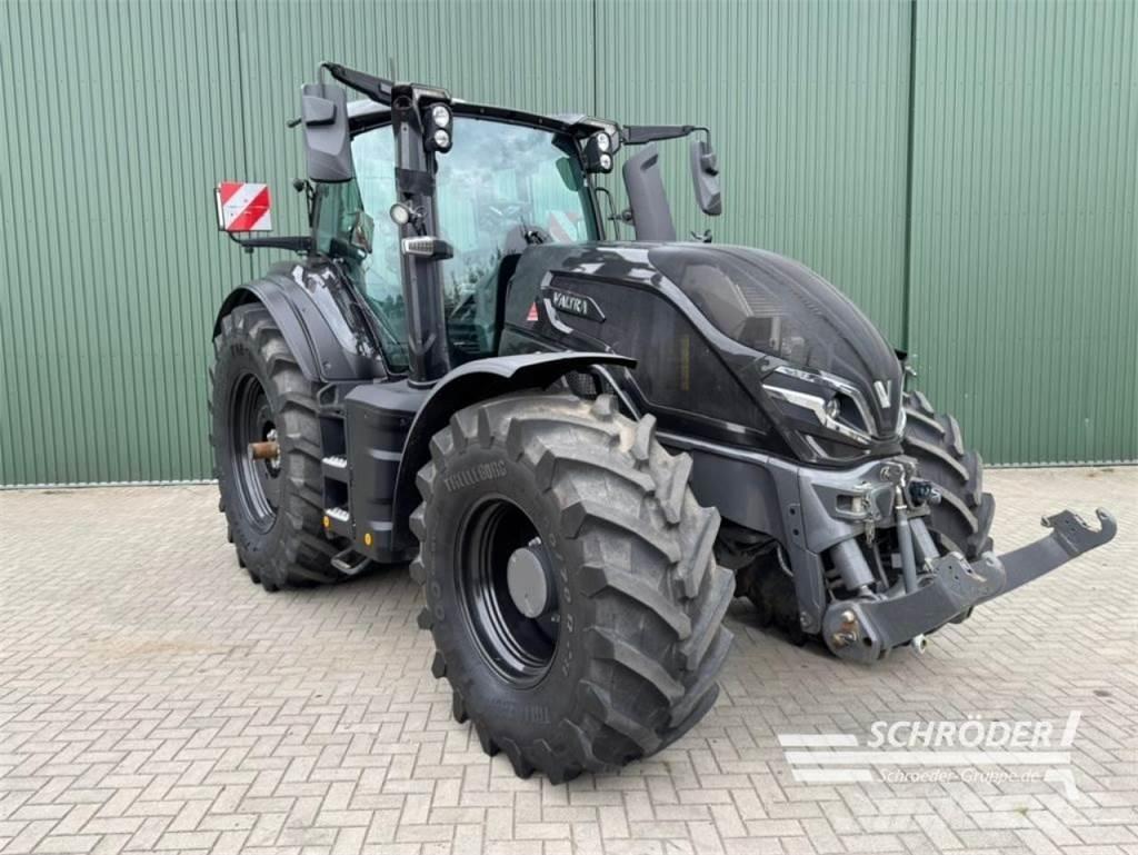 Valtra Q 305 الجرارات