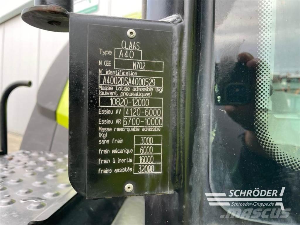 CLAAS AXION 810 الجرارات