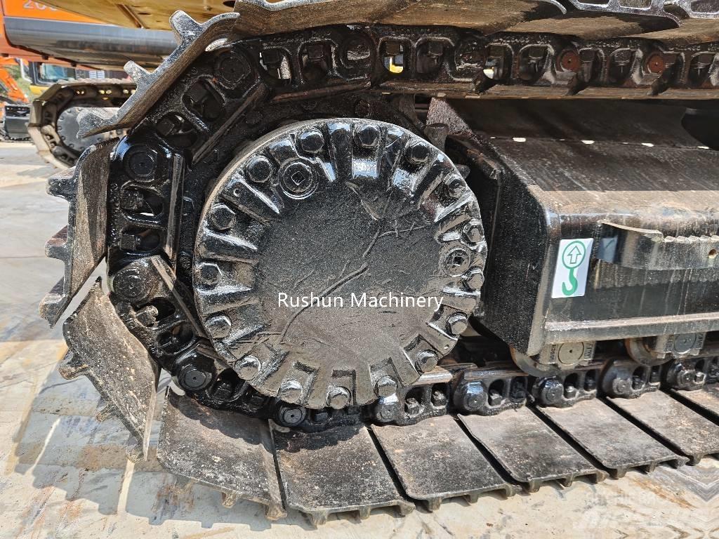 CAT 320D حفارات زحافة