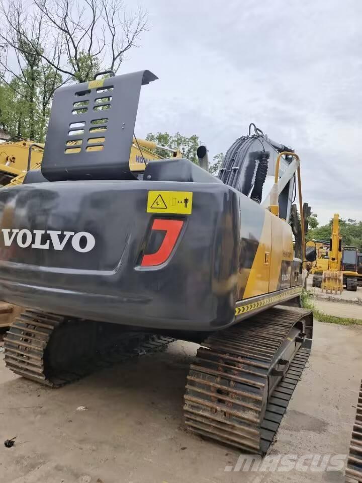 Volvo EC 210 D حفارات زحافة