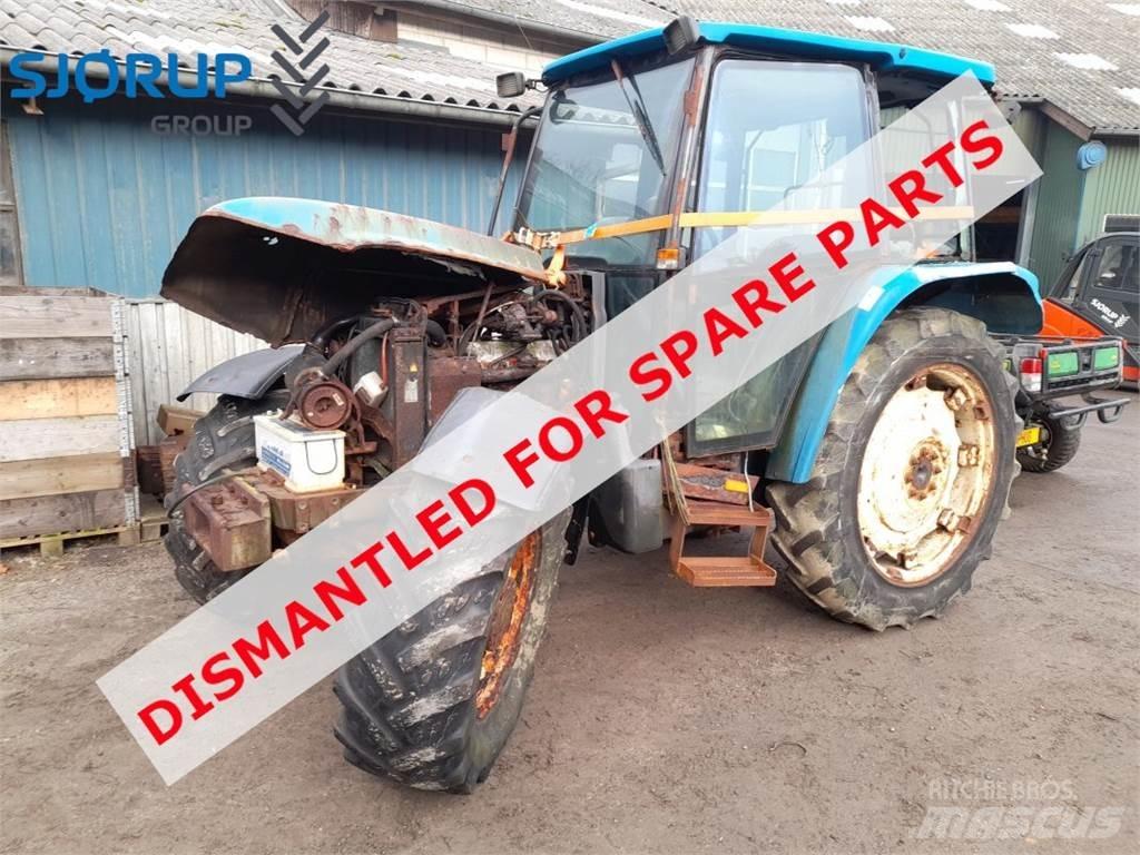 New Holland 4835 الجرارات