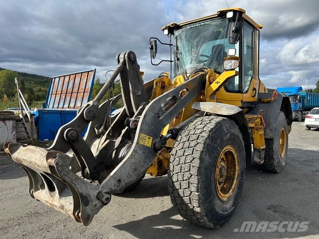 Volvo L 70 H لوادر بعجل