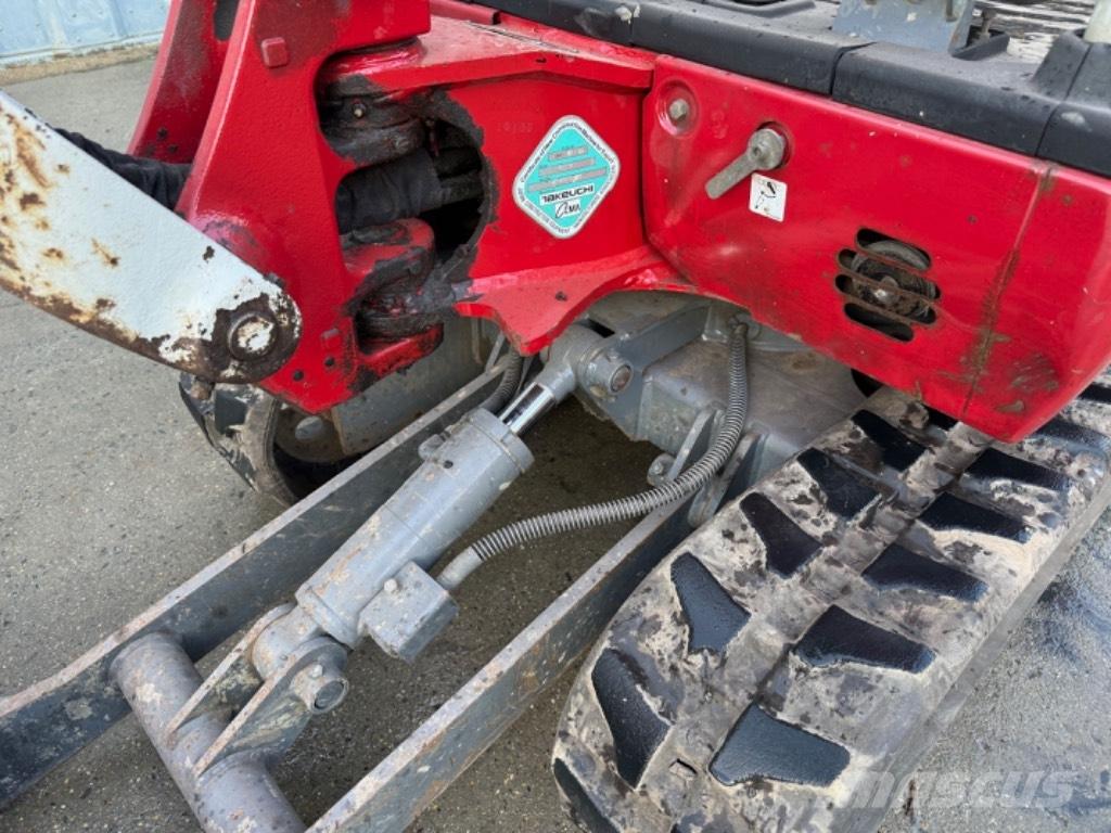Takeuchi TB 216 حفارات صغيرة أقل من 7 طن (حفارات صغيرة)
