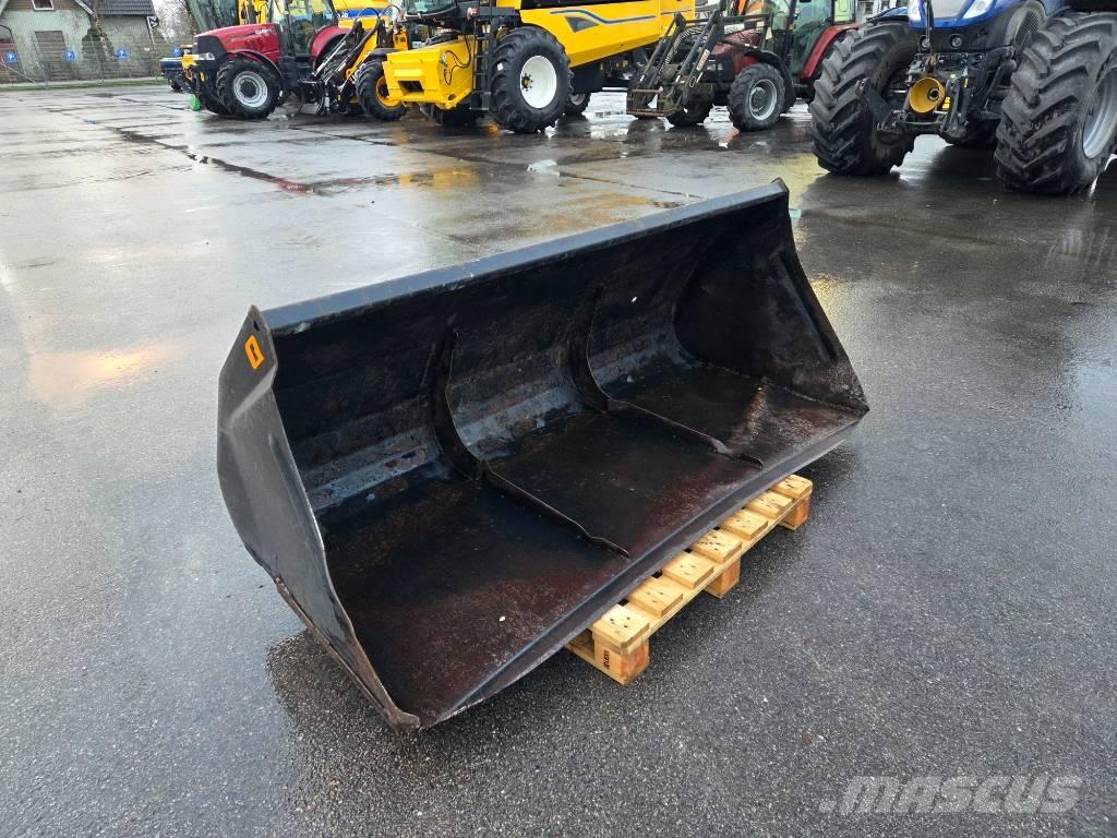 Quicke VS220 ملحقات أمامية للوادر