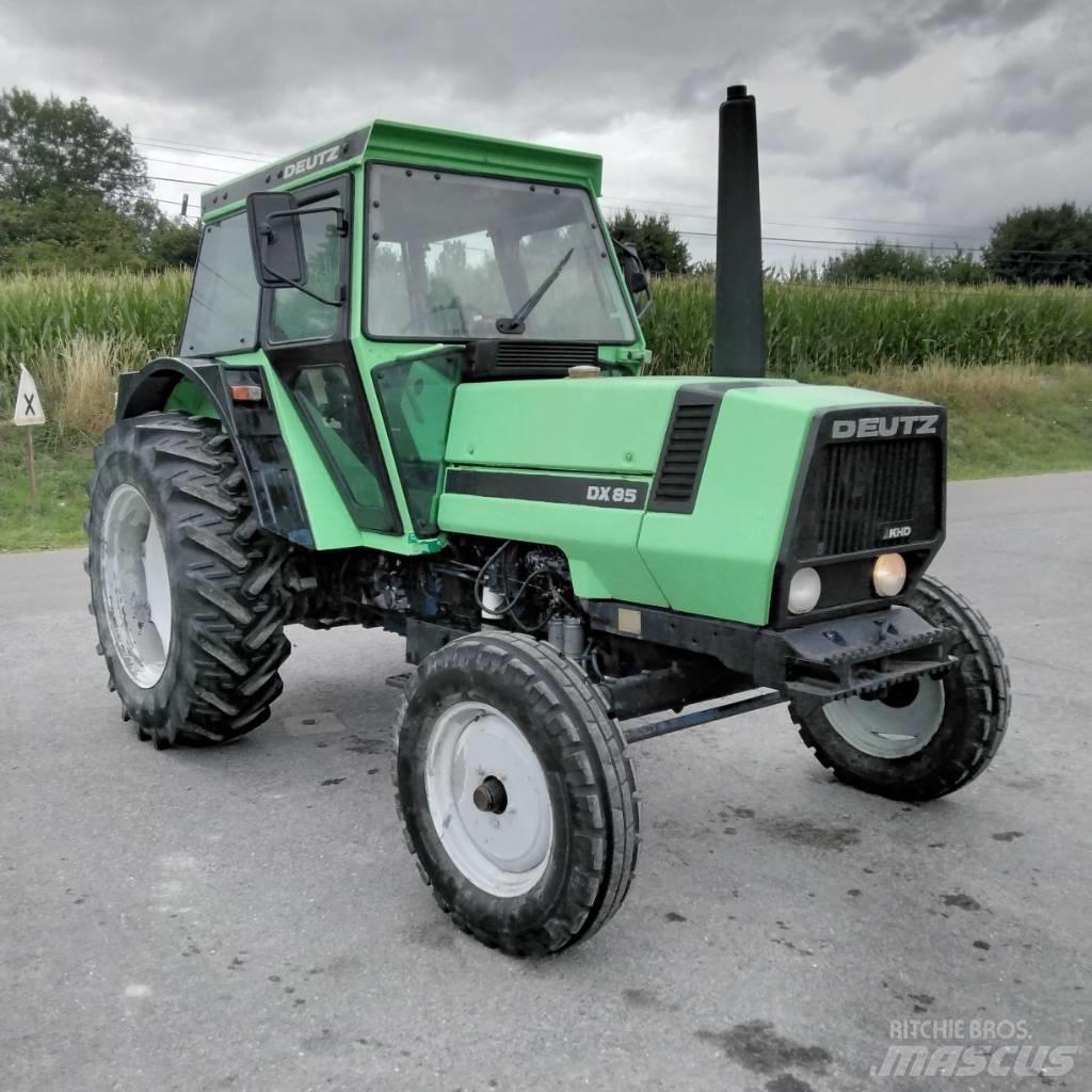 Deutz-Fahr DX85N الجرارات