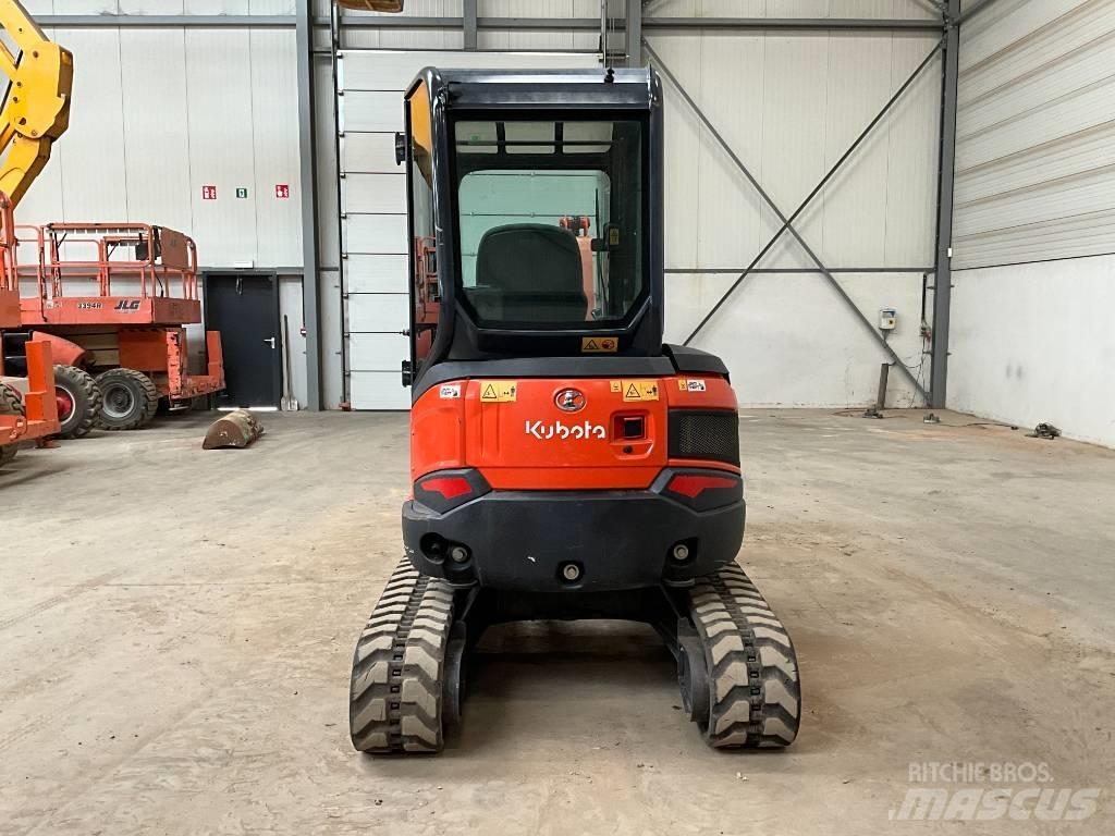 Kubota U 27-4 حفارات صغيرة أقل من 7 طن (حفارات صغيرة)