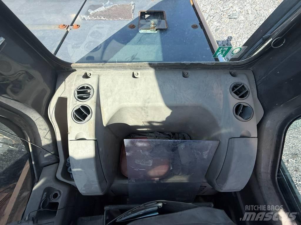 CASE CX 290 B حفارات زحافة