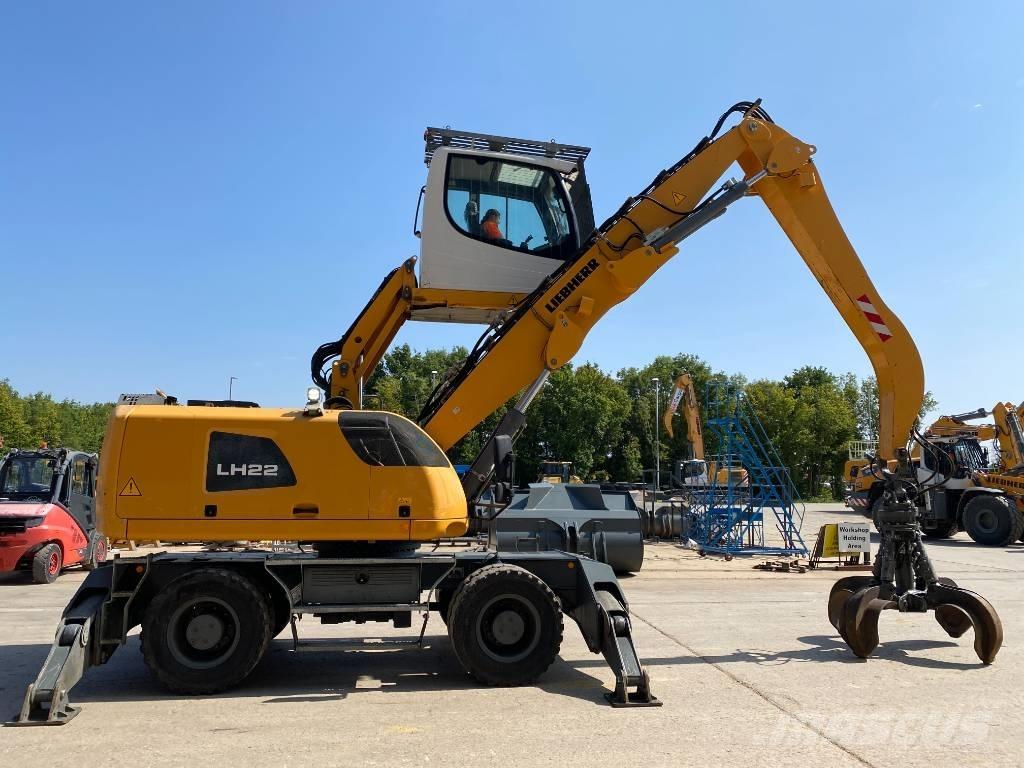 Liebherr LH 22 M مناولات المخلفات / مناولات صناعية