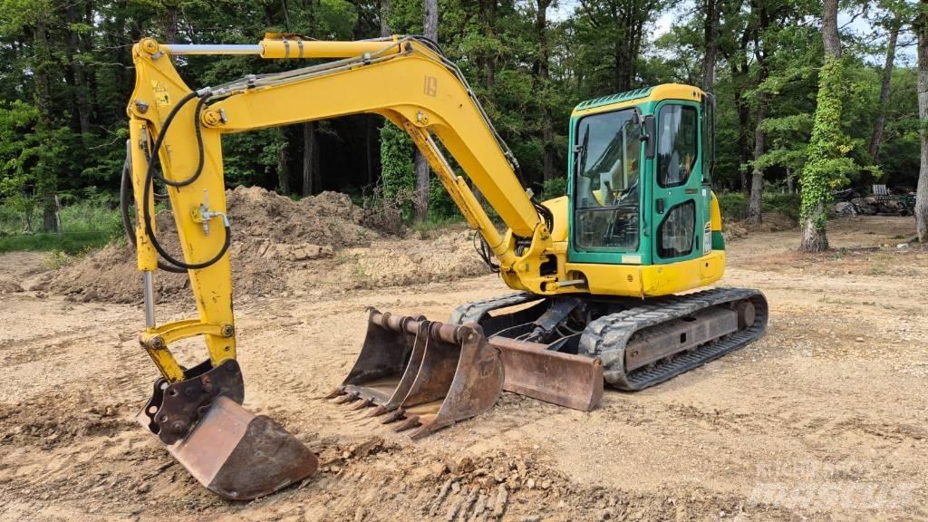 Komatsu PC 80 MR-3 حفارات وسط 7 طن - 12 طن