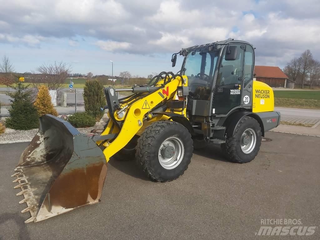 Wacker Neuson WL 70 لوادر بعجل