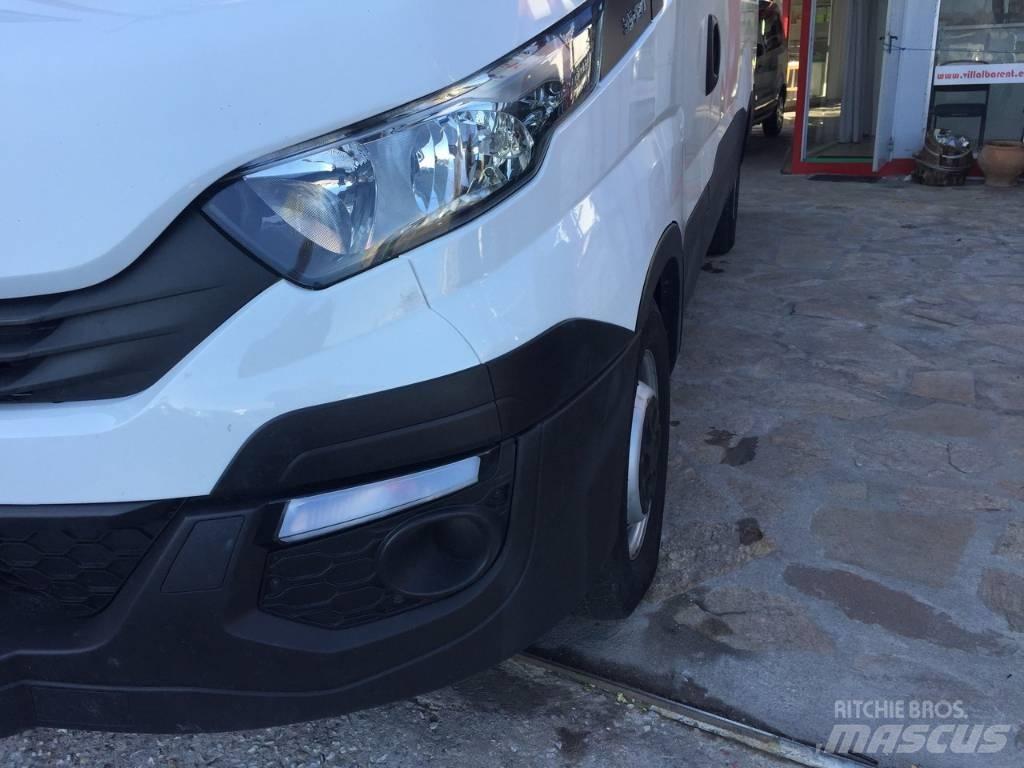 Iveco Daily 35 S 12 هيكل صندوقي
