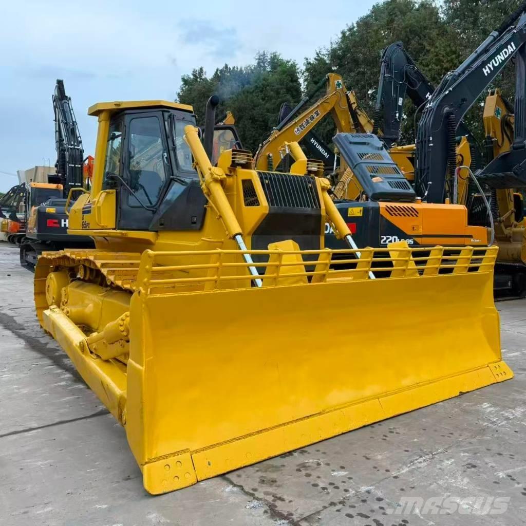 Komatsu D65PX-12E بلدوزرات مجنزرة