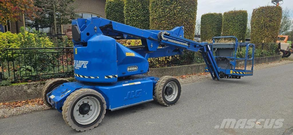 JLG E450aj رافعات سلة مفصلية