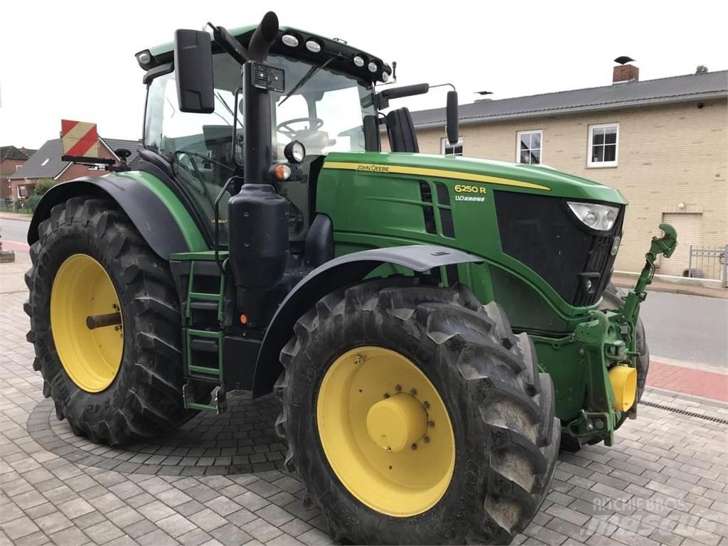 John Deere 6250R الجرارات