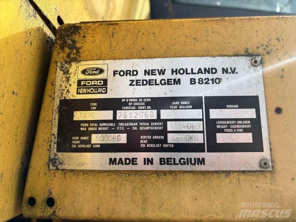 New Holland TX 36 حصادات