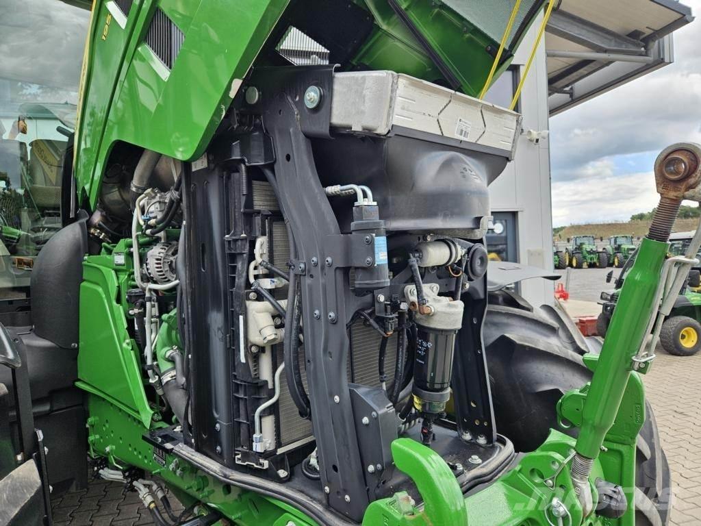 John Deere 6R195 الجرارات