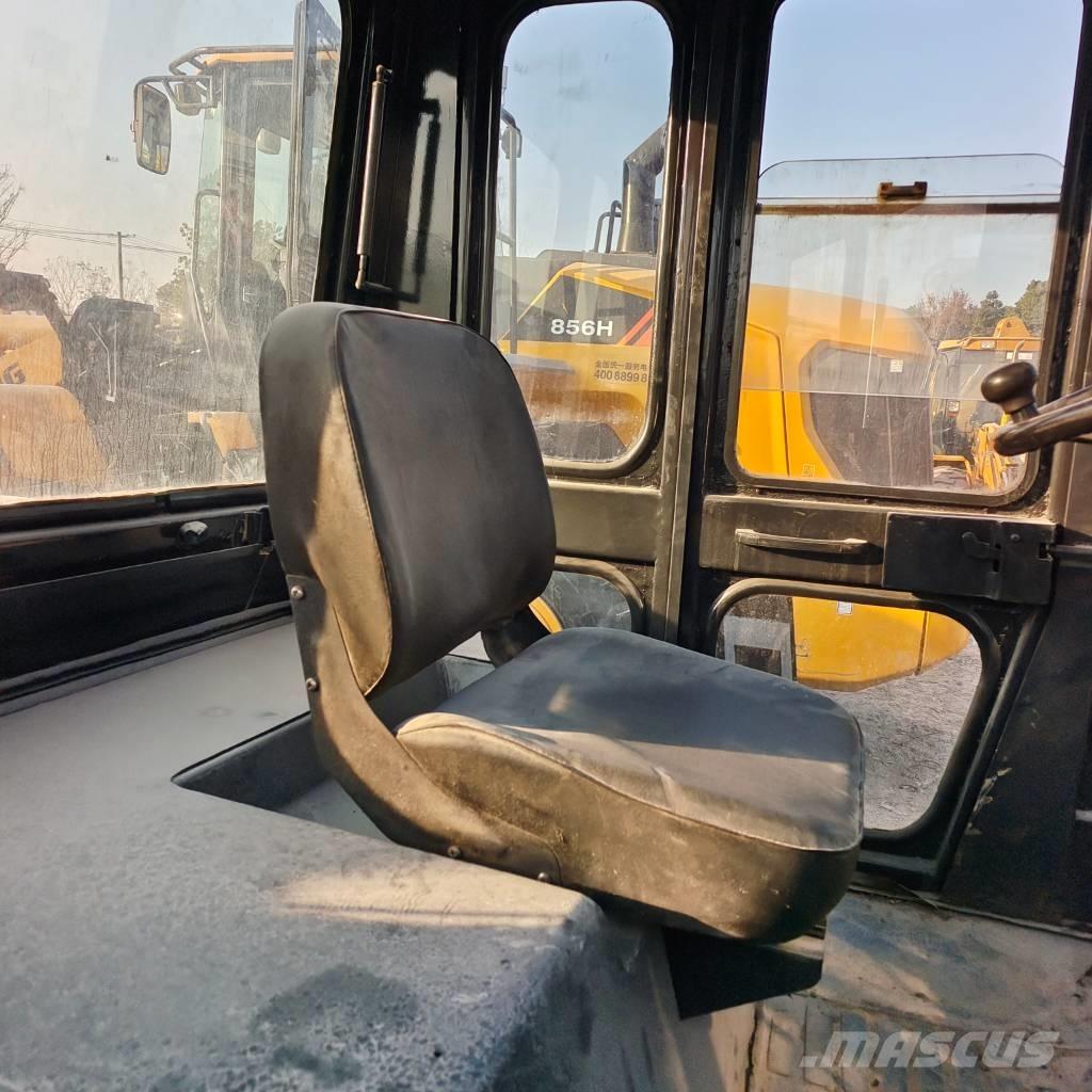 TCM FD 100 شاحنات الديزل