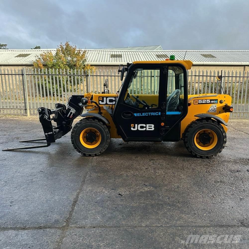 JCB 525-60E مناولات متداخلة