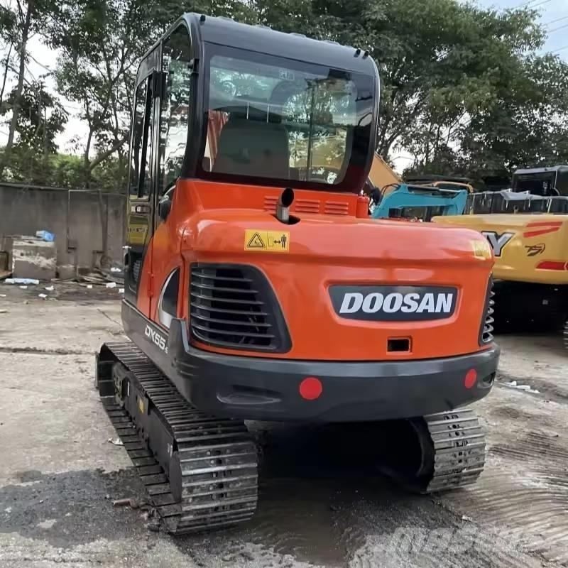 Doosan DX55-9C حفارات صغيرة أقل من 7 طن (حفارات صغيرة)