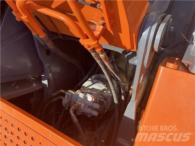 Hitachi ZX 250 حفارات زحافة