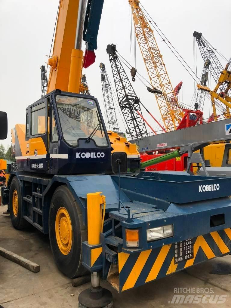 Kobelco RK 250 رافعات الطرق الوعرة